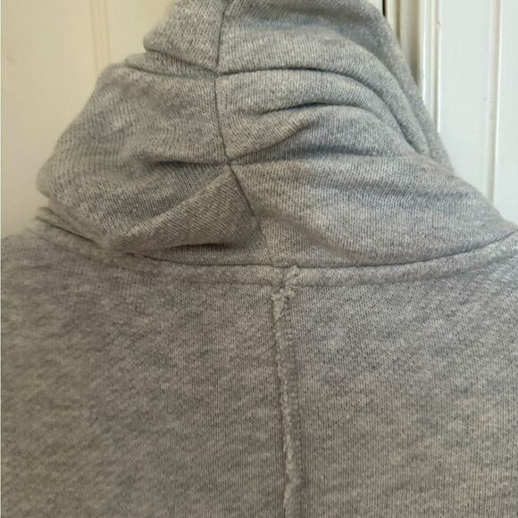 Free People gray 1/4 zip cropped boho sweatshirt  with lace applique detail S - Picture 12 of 13